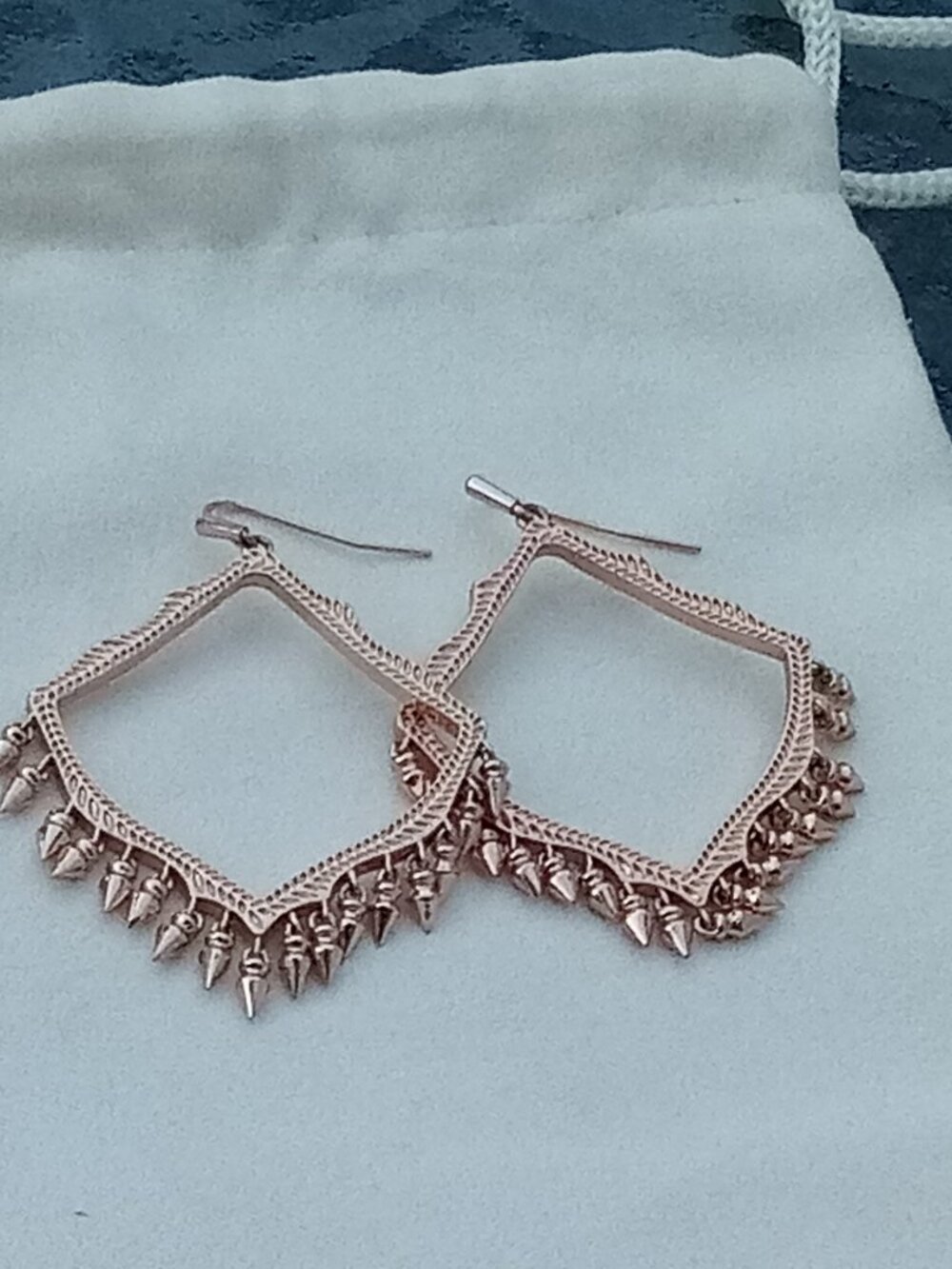 Kendra Scott rose gold earrings